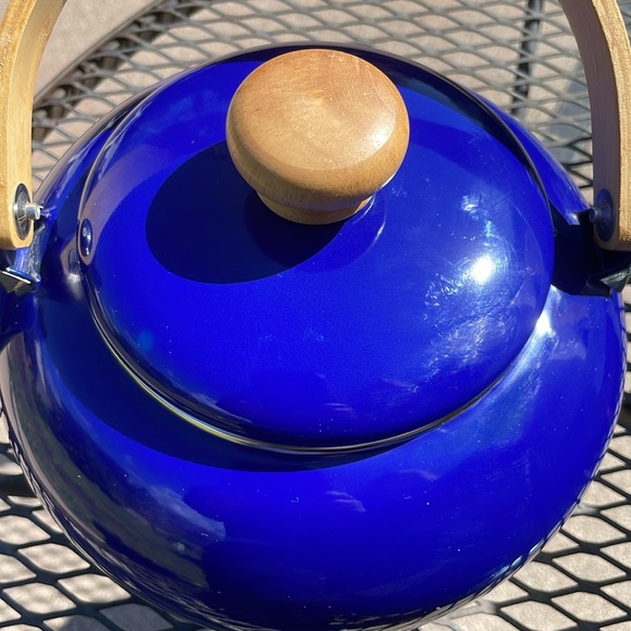 Teapot Blue 6” Diameter - Picture 5 of 5